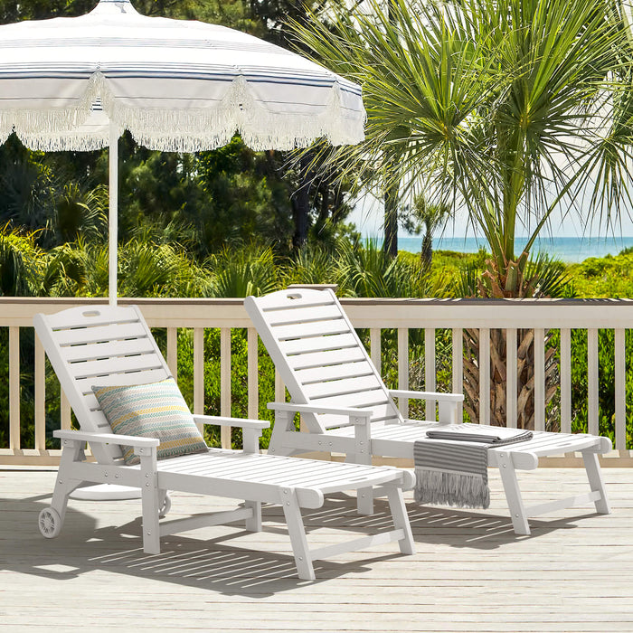 Helen Outdoor Chaise Lounge Chair with Wheels
