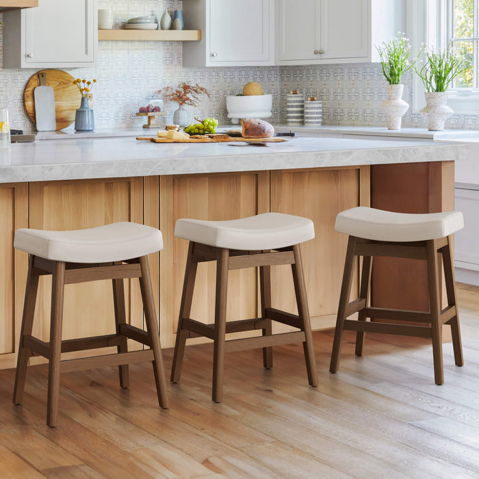 Mercedes Saddle Barstools Set