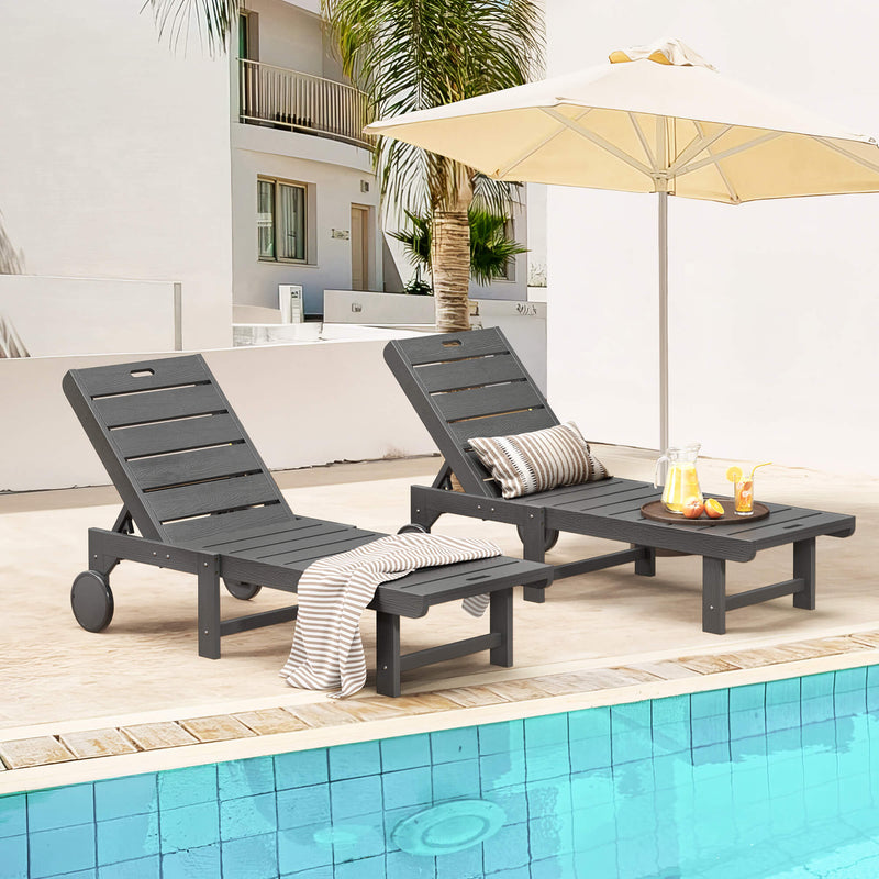 Hayley Outdoor Chaise Lounge Chair with Wheels