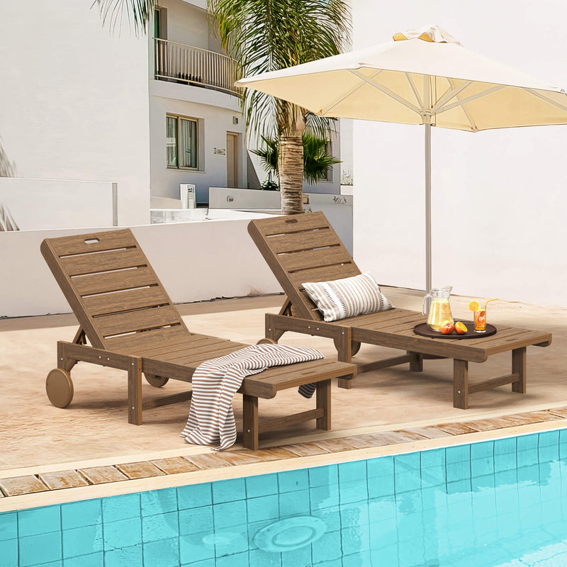Hayley Outdoor Chaise Lounge Chair with Wheels