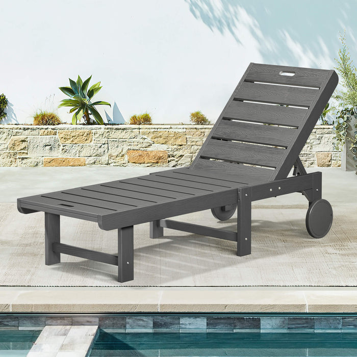 Hayley Outdoor Chaise Lounge Chair with Wheels